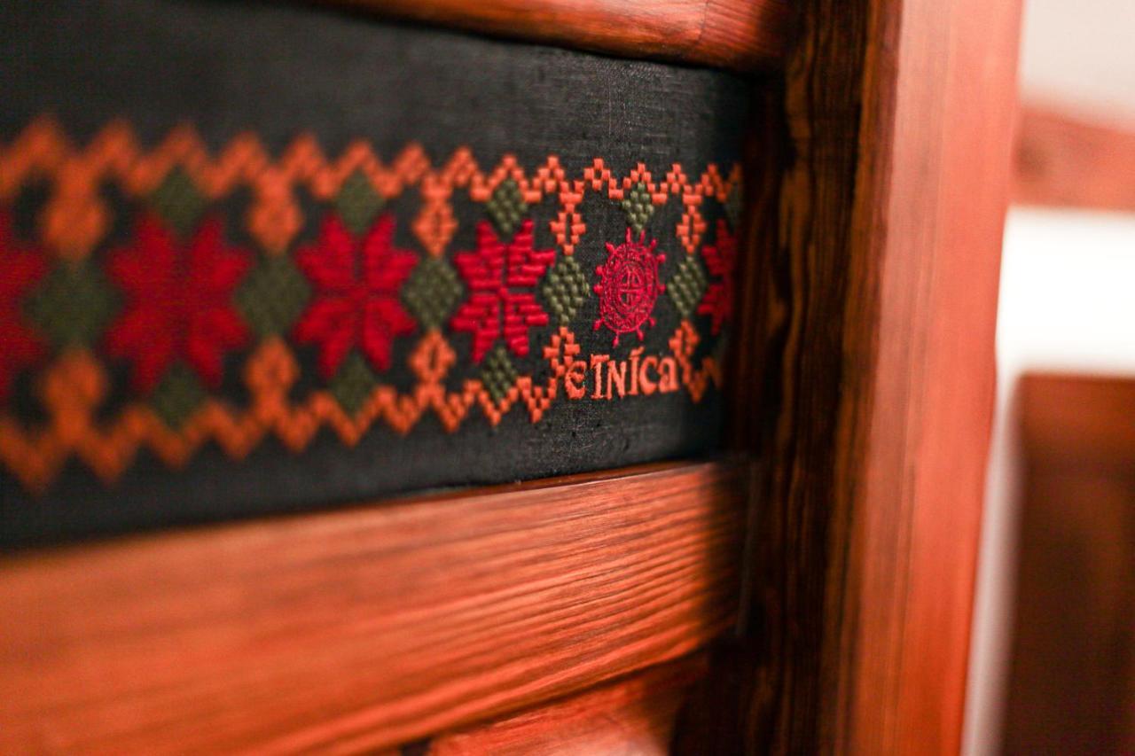 Vila Etnica Trebujeni المظهر الخارجي الصورة